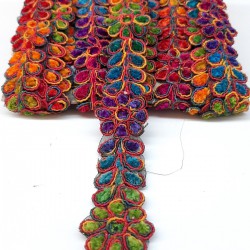 Oval Desenli Rengarenk Antik Şerit Güpür-AD-1011