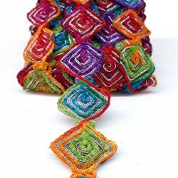 Kare Sarmal Rengarenk Desenli Antik Şerit Güpür-AD-1025