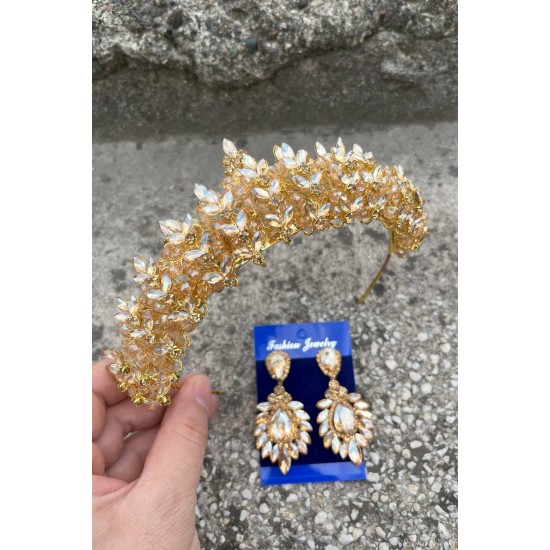 Aldonsa Gold Gelin Kına Tacı Özel Gün Aksesuar Kadın Taç Ve Geniş Mekik Küpe Takımı-ALDONSA-24 Aldonsa Gold Gelin Kına Tacı Özel Gün Aksesuar Kadın Taç Ve Geniş Mekik Küpe Takımı-ALDONSA-24