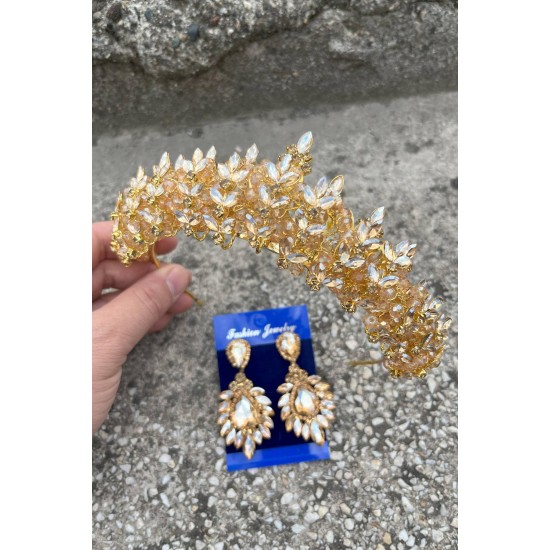 Aldonsa Gold Gelin Kına Tacı Özel Gün Aksesuar Kadın Taç Ve Geniş Mekik Küpe Takımı-ALDONSA-24 Aldonsa Gold Gelin Kına Tacı Özel Gün Aksesuar Kadın Taç Ve Geniş Mekik Küpe Takımı-ALDONSA-24