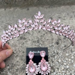 Alejandro Pembe Gelin Kına Tacı Özel Gün Aksesuar Kadın Taç Ve Geniş Mekik Küpe Takımı-ALEJANDRO-16 Alejandro Pembe Gelin Kına Tacı Özel Gün Aksesuar Kadın Taç Ve Geniş Mekik Küpe Takımı-ALEJANDRO-16