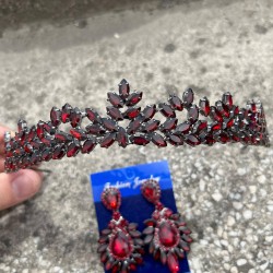 Alejandro Bordo Gelin Kına Tacı Özel Gün Aksesuar Kadın Taç Ve Geniş Mekik Küpe Takımı-ALEJANDRO-36 Alejandro Bordo Gelin Kına Tacı Özel Gün Aksesuar Kadın Taç Ve Geniş Mekik Küpe Takımı-ALEJANDRO-36