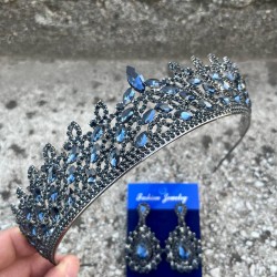 Amara Lacivert Taç ve Damla Mekik Küpe Takımı – Işıltılı Abiye Gelin Seti-AMARA-16 Amara Lacivert Taç ve Damla Mekik Küpe Takımı – Işıltılı Abiye Gelin Seti-AMARA-16