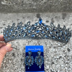 Amara Lacivert Taç ve İnce Mekik Küpe Takımı – Işıltılı Abiye Gelin Seti-AMARA-18 Amara Lacivert Taç ve İnce Mekik Küpe Takımı – Işıltılı Abiye Gelin Seti-AMARA-18