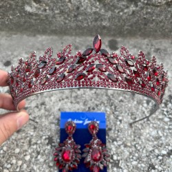 Amara Bordo Taç ve Geniş Mekik Küpe Takımı – Işıltılı Abiye Gelin Seti-AMARA-21 Amara Bordo Taç ve Geniş Mekik Küpe Takımı – Işıltılı Abiye Gelin Seti-AMARA-21