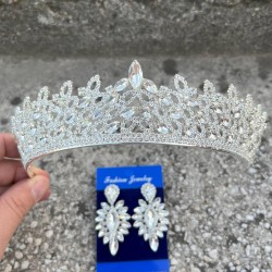 Amara Gümüş Taç ve İnce Mekik Küpe Takımı – Işıltılı Abiye Gelin Seti-AMARA-33 Amara Gümüş Taç ve İnce Mekik Küpe Takımı – Işıltılı Abiye Gelin Seti-AMARA-33