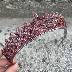 Amara Özel Tasarım Taç – Bordo Taşlı Kına, Nişan, Düğün İçin Saç Aksesuarı-AMARA-4 Amara Özel Tasarım Taç – Bordo Taşlı Kına, Nişan, Düğün İçin Saç Aksesuarı-AMARA-4