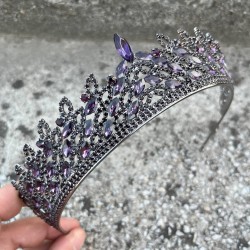Amara Özel Tasarım Taç – Mor Taşlı Kına, Nişan, Düğün İçin Saç Aksesuarı-AMARA-5 Amara Özel Tasarım Taç – Mor Taşlı Kına, Nişan, Düğün İçin Saç Aksesuarı-AMARA-5
