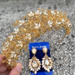 Amelia Gold Gelin Kına Tacı Özel Gün Aksesuar Kadın Taç Ve Geniş Mekik Küpe Takımı-AMELIA-30 Amelia Gold Gelin Kına Tacı Özel Gün Aksesuar Kadın Taç Ve Geniş Mekik Küpe Takımı-AMELIA-30