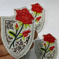 Gül Desenli Ütüyle Yapışan Aplik-ARM-1047 Gül Desenli Ütüyle Yapışan Aplik-ARM-1047