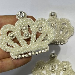 Krem İncili Taç Desenli Dikme Aplik-ARM-1049 Krem İncili Taç Desenli Dikme Aplik-ARM-1049