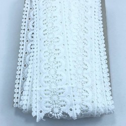 Beyaz Büyük Çiçekli Güpür-AYD-1001