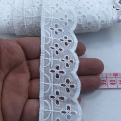 Beyaz Küçük Çiçek Desenli Kenar Güpür-AYD-1006