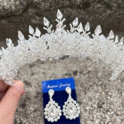 Belicia Şeffaf Kristalli Gelin Kına Tacı Özel Gün Aksesuar Kadın Taç Ve Damla Mekik Küpe Takımı-BELICIA-15 Belicia Şeffaf Kristalli Gelin Kına Tacı Özel Gün Aksesuar Kadın Taç Ve Damla Mekik Küpe Takımı-BELICIA-15