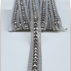 Gümüş Zımba Desenli Boncuk İşlemeli Şerit-BIS-1006