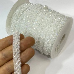 Kristal Piramit Boncuklu İşlemeli Şerit-BIS-101 Kristal Piramit Boncuklu İşlemeli Şerit-BIS-101