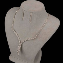 Ella Model Su Yolu Kristal Taşlı Abiye Kolye Ve Küpe Seti-BJSET-1010 Ella Model Su Yolu Kristal Taşlı Abiye Kolye Ve Küpe Seti-BJSET-1010