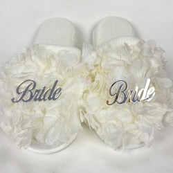 Bride Yazılı Beyaz Çiçekli Süslü Gelin Terliği-BRIDE-24 Bride Yazılı Beyaz Çiçekli Süslü Gelin Terliği-BRIDE-24