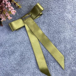 Zeytin Yeşili Saten Kadın Broş Yaka Aksesuarı Yaka Kurdelesi Kıyafet Aksesuarı Yaka Broşu-BROS-1029 Zeytin Yeşili Saten Kadın Broş Yaka Aksesuarı Yaka Kurdelesi Kıyafet Aksesuarı Yaka Broşu-BROS-1029