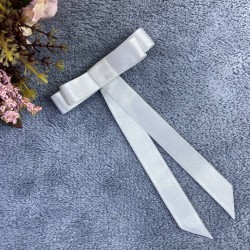 Açık Krem Saten Kadın Broş Yaka Aksesuarı Yaka Kurdelesi Kıyafet Aksesuarı Yaka Broşu-BROS-1035 Açık Krem Saten Kadın Broş Yaka Aksesuarı Yaka Kurdelesi Kıyafet Aksesuarı Yaka Broşu-BROS-1035