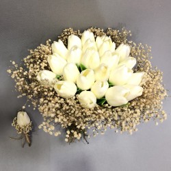 Krem Cipsolu Beyaz Islak Lale Ve Damat Yaka Çiçeği-BUKET-32