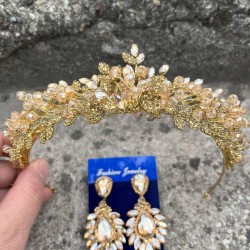 Camilo Gold Gelin Kına Tacı Özel Gün Aksesuar Kadın Taç Ve Geniş Mekik Küpe Takımı-CAMILO-22 Camilo Gold Gelin Kına Tacı Özel Gün Aksesuar Kadın Taç Ve Geniş Mekik Küpe Takımı-CAMILO-22