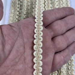 A&ccedil;ık Krem Simli Cornella Ko&ccedil; Boynuzu Dekoratif Şerit Kenar S&uuml;s&uuml; 1 Metre-CORNELLA-112