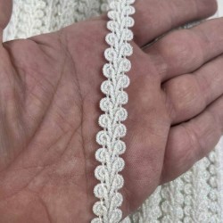 Beyaz Simli Cornella Ko&ccedil; Boynuzu Dekoratif Şerit Kenar S&uuml;s&uuml; 1 Metre-CORNELLA-116