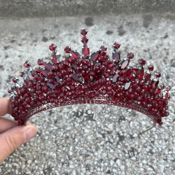 Daisy Taşlı Gelin Tacı – Bordo Kına Düğün Taç Modeli,Saç Aksesuarı-DAISY-14 Daisy Taşlı Gelin Tacı – Bordo Kına Düğün Taç Modeli,Saç Aksesuarı-DAISY-14