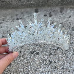 Daisy Taşlı Gelin Tacı – Gümüş Kına Düğün Taç Modeli,Saç Aksesuarı-DAISY-15 Daisy Taşlı Gelin Tacı – Gümüş Kına Düğün Taç Modeli,Saç Aksesuarı-DAISY-15
