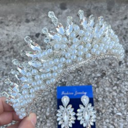 Daisy Krem İncili Taç ve İnce Mekik Küpe Takımı – Işıltılı Abiye Gelin Seti-DAISY-18 Daisy Krem İncili Taç ve İnce Mekik Küpe Takımı – Işıltılı Abiye Gelin Seti-DAISY-18