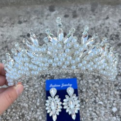 Daisy Krem İncili Taç ve İnce Mekik Küpe Takımı – Işıltılı Abiye Gelin Seti-DAISY-18 Daisy Krem İncili Taç ve İnce Mekik Küpe Takımı – Işıltılı Abiye Gelin Seti-DAISY-18
