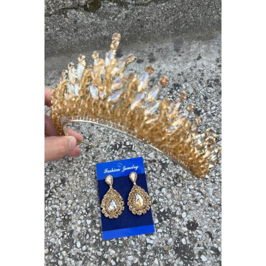 Daisy Altın Sarısı Taç ve Damla Mekik Küpe Takımı – Işıltılı Abiye Gelin Seti-DAISY-20 Daisy Altın Sarısı Taç ve Damla Mekik Küpe Takımı – Işıltılı Abiye Gelin Seti-DAISY-20