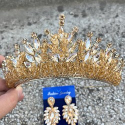 Daisy Altın Sarısı Taç ve İnce Mekik Küpe Takımı – Işıltılı Abiye Gelin Seti-DAISY-23 Daisy Altın Sarısı Taç ve İnce Mekik Küpe Takımı – Işıltılı Abiye Gelin Seti-DAISY-23