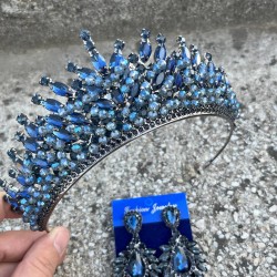 Daisy Lacivert Taç ve Geniş Mekik Küpe Takımı – Işıltılı Abiye Gelin Seti-DAISY-24 Daisy Lacivert Taç ve Geniş Mekik Küpe Takımı – Işıltılı Abiye Gelin Seti-DAISY-24