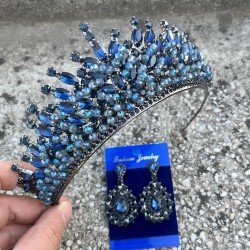 Daisy Lacivert Taç ve Damla Mekik Küpe Takımı – Işıltılı Abiye Gelin Seti-DAISY-27 Daisy Lacivert Taç ve Damla Mekik Küpe Takımı – Işıltılı Abiye Gelin Seti-DAISY-27