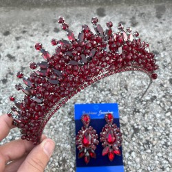 Daisy Bordo Taç ve Üç Mekik Küpe Takımı – Işıltılı Abiye Gelin Seti-DAISY-34 Daisy Bordo Taç ve Üç Mekik Küpe Takımı – Işıltılı Abiye Gelin Seti-DAISY-34