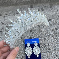 Daisy Gümüş Taç ve İnce Mekik Küpe Takımı – Işıltılı Abiye Gelin Seti-DAISY-37 Daisy Gümüş Taç ve İnce Mekik Küpe Takımı – Işıltılı Abiye Gelin Seti-DAISY-37