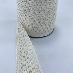 Krem Üçgen Kopanaki Dantel -DAN-343