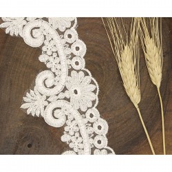 Kırık Beyaz Fransız Güpür 2427-DAN-444