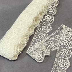 Küçük Papatya Desenli Kenar Güpür Dantel Fisto 1 Top 9 Metre-DAN-524