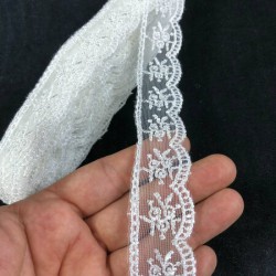 Beyaz Güpür Dantel Model 109-DAN-574