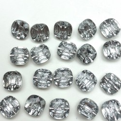 Şeffaf Yuvarlak Alttan Delikli Plastik Düğme-DGM-1022 Şeffaf Yuvarlak Alttan Delikli Plastik Düğme-DGM-1022