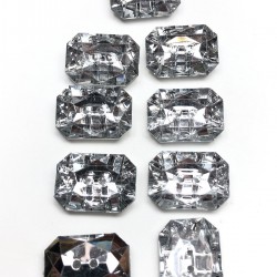 Şeffaf Dikdörtgen Ortadan Delikli Plastik Düğme-DGM-1023 Şeffaf Dikdörtgen Ortadan Delikli Plastik Düğme-DGM-1023