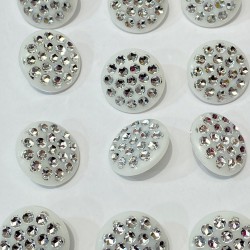 Beyaz Gümüş Taşlı Plastik Düğme 1 Paket 10 Adet-DGM-1083 Beyaz Gümüş Taşlı Plastik Düğme 1 Paket 10 Adet-DGM-1083
