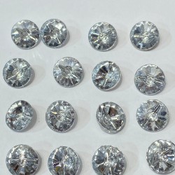 Gümüş Rengi Alttan Dikmeli Şeffaf Dikme Düğme 1 Paket 10 Adet-DGM-1089 Gümüş Rengi Alttan Dikmeli Şeffaf Dikme Düğme 1 Paket 10 Adet-DGM-1089