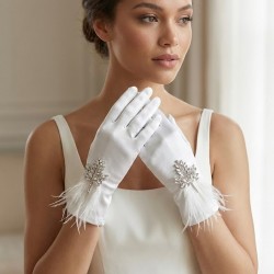 Elarisse Jewel Beyaz Satin Eldiven &ndash; Taşlı ve T&uuml;yl&uuml; Kısa L&uuml;ks Gelin ve Davet Aksesuarı-ELARISSE-1
