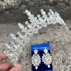 Elvira Gümüş Gelin Kına Tacı Özel Gün Aksesuar Kadın Taç Ve İnce Mekik Küpe Takımı-ELVIRA-13 Elvira Gümüş Gelin Kına Tacı Özel Gün Aksesuar Kadın Taç Ve İnce Mekik Küpe Takımı-ELVIRA-13