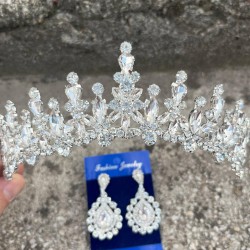 Elvira Gümüş Gelin Kına Tacı Özel Gün Aksesuar Kadın Taç Ve Damla Mekik Küpe Takımı-ELVIRA-15 Elvira Gümüş Gelin Kına Tacı Özel Gün Aksesuar Kadın Taç Ve Damla Mekik Küpe Takımı-ELVIRA-15