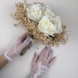 Beyaz Güllü Cipsolu Gelin Buketi ve Beyaz Eldiven Takımı-GBKT-1131